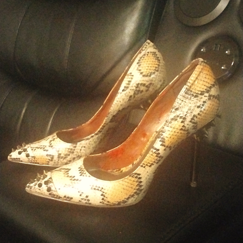 High Heel Pump